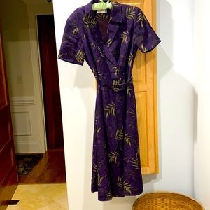 Jasper size 6 purple and sage dress.
